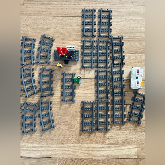 LEGO CITY 🧱🚄 RETIRED Passenger Train Lego 61097 - Picture 6 of 10